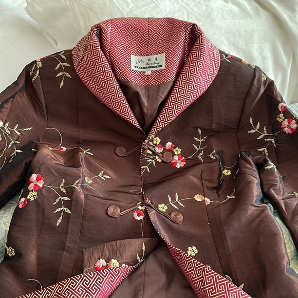 Vintage size small embroidered with flowers gold thread frog clasps - Picture 7 of 17